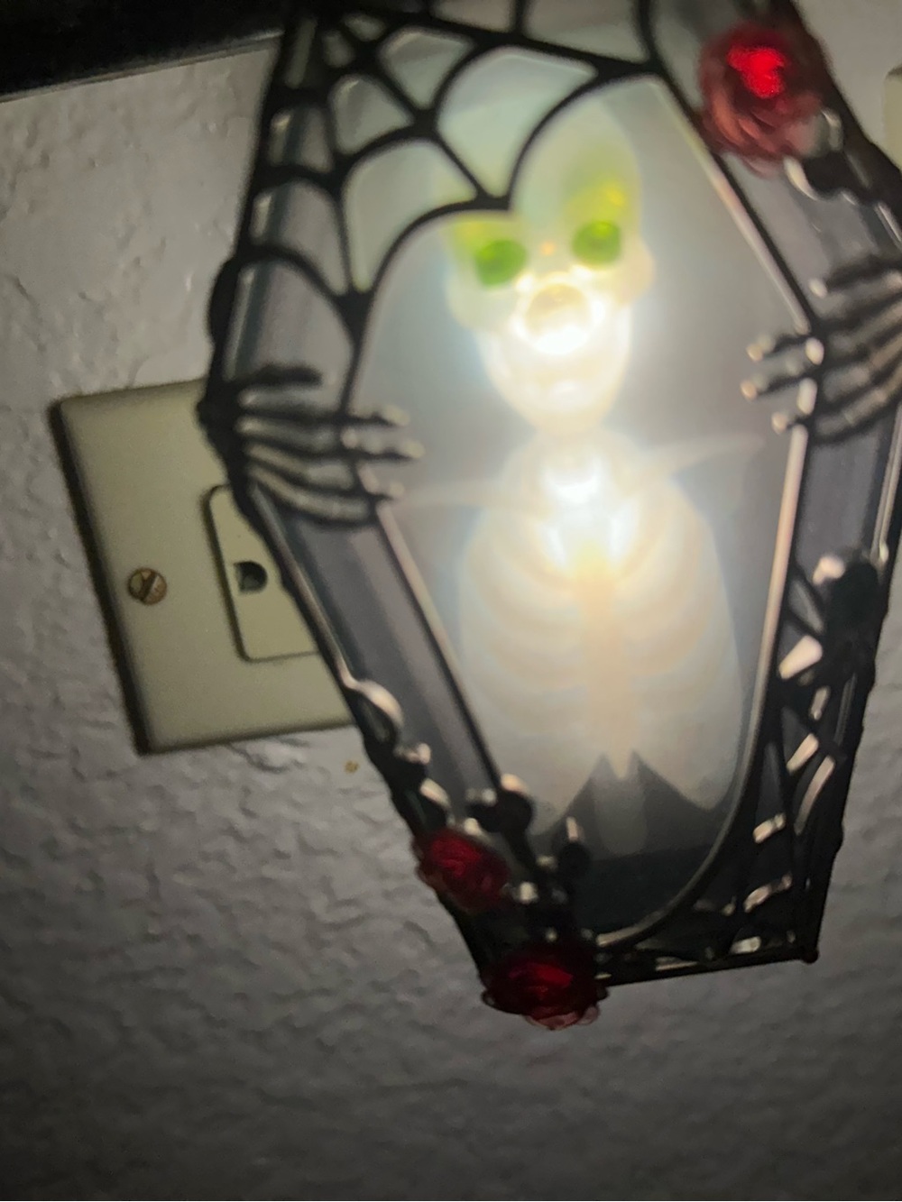 Halloween plug in - Picture 2 of 3
